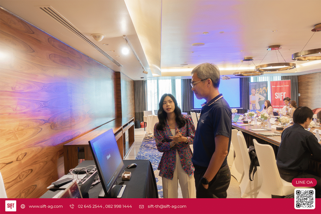 TH_Alteryx_NextGenAI2025_Photo2