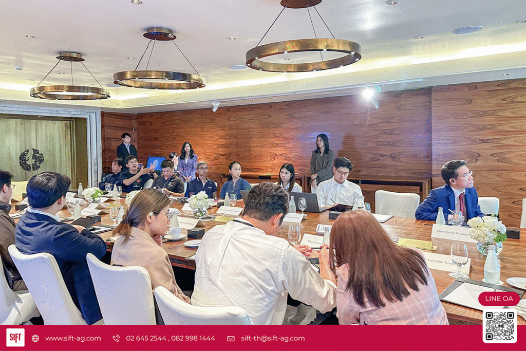 TH_Alteryx_NextGenAI2025_Photo5